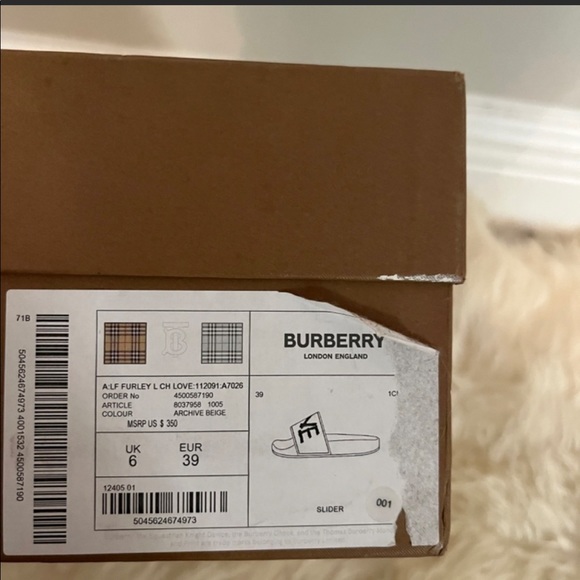 Burberry Love Pool Slide size 39 - Picture 4 of 5